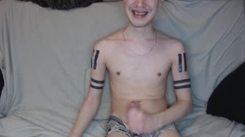 Snapshot of michael_danymans chatting on February 4, 2:34 pm Michael online show from February 4, 2:34 pm