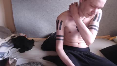 Snapshot of michael_danymans chatting on February 15, 9:19 am Michael online show from February 15, 9:19 am