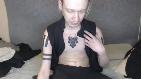 Snapshot of michael_danymans chatting on February 16, 1:35 am Michael online show from February 16, 1:35 am