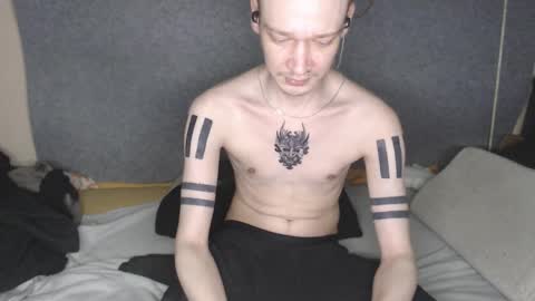 Snapshot of michael_danymans chatting on February 16, 9:44 pm Michael online show from February 16, 9:44 pm