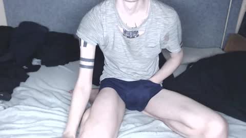 Snapshot of michael_danymans chatting on March 1, 2:02 am Michael online show from March 1, 2:02 am