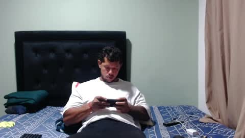 Michael Daviss online show from April 1, 12:33 am