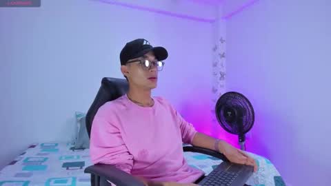 Snapshot of michael_jordan_xxx chatting on October 21, 10:10 pm JORDAN online show from October 21, 10:10 pm