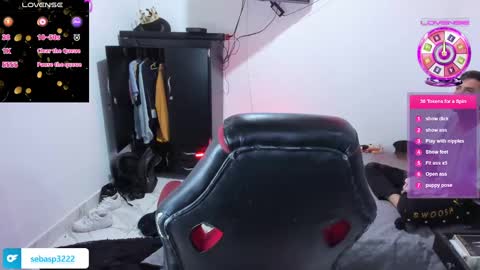 Snapshot of michael_kendall0 chatting on February 15, 2:04 am michael independent model  online show from February 15, 2:04 am