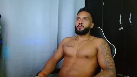 Snapshot of michael_maximo chatting on March 1, 5:53 am maximo online show from March 1, 5:53 am