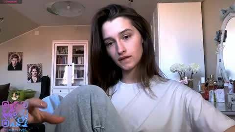 Emily online show from April 5, 2:03 pm