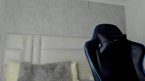 Michael online show from October 24, 3:03 am