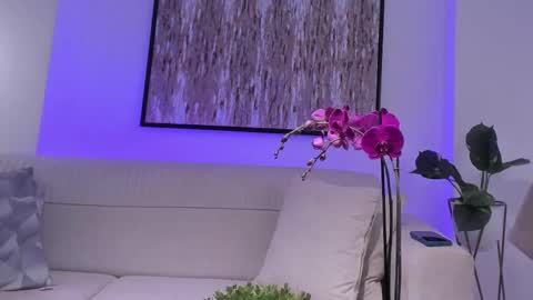 Michael Salens independent model online show from February 26, 10:26 am