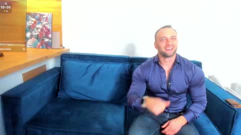 michaelbradley_for_u online show from January 22, 11:10 pm