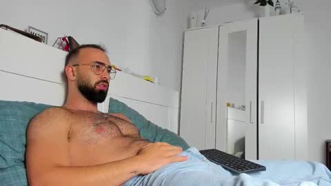 Snapshot of michaelevansx chatting on September 22, 8:00 pm MichaelEvansx online show from September 22, 8:00 pm