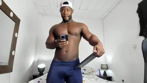 michaell_donnovann online show from June 5, 6:57 pm