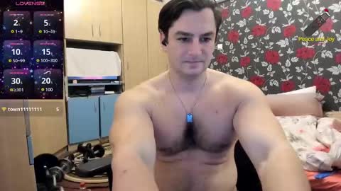 Snapshot of michaelragnar90 chatting on December 19, 2:02 pm michaelragnar90 online show from December 19, 2:02 pm