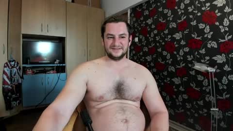 michaelragnar90 online show from April 1, 7:20 am