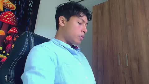 Snapshot of michaelstones chatting on February 7, 2:37 pm michaelstones online show from February 7, 2:37 pm