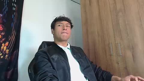 Snapshot of michaelstones chatting on February 26, 2:36 pm michaelstones online show from February 26, 2:36 pm