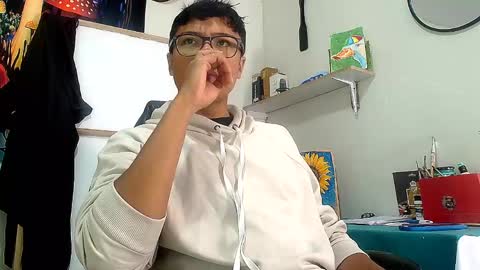 Snapshot of michaelstones chatting on June 7, 4:22 pm michaelstones online show from June 7, 4:22 pm