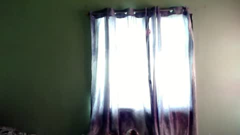 My name is Kel 18. 53 short and petite... online show from January 3, 3:27 am