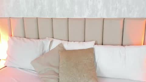 Michael Walkerr online show from February 17, 7:10 pm