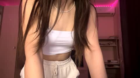 Aidaxo online show from April 7, 5:24 pm