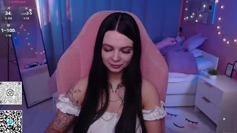 Snapshot of michela_fruet chatting on April 29, 1:21 am Kate online show from April 29, 1:21 am