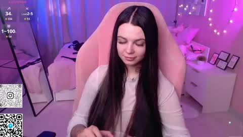 Snapshot of michela_fruet chatting on May 4, 1:01 am Kate online show from May 4, 1:01 am
