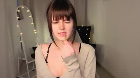 Snapshot of michelewild chatting on February 14, 1:08 pm Michele online show from February 14, 1:08 pm