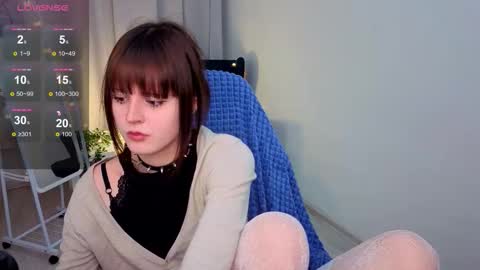 Snapshot of michelewild chatting on February 26, 1:43 pm Michele online show from February 26, 1:43 pm