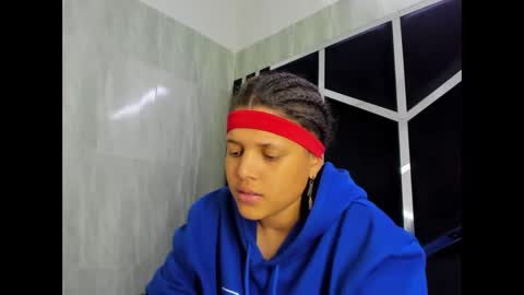 michell_rs online show from February 18, 10:27 am