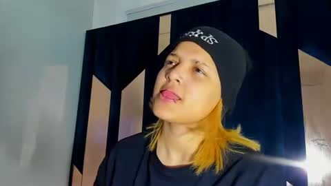 michell_rs online show from September 20, 4:46 am