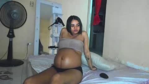 michell_smiths online show from May 14, 7:15 am