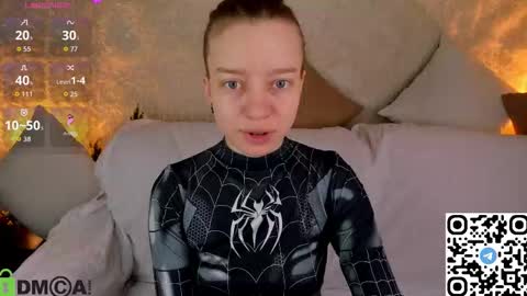 Snapshot of michelle_blond chatting on January 6, 6:50 am michelle_blond online show from January 6, 6:50 am