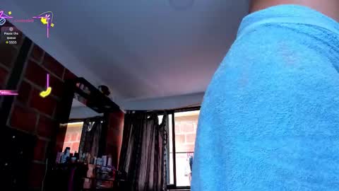 MICHELLE DE LA TORRE online show from March 25, 2:56 pm