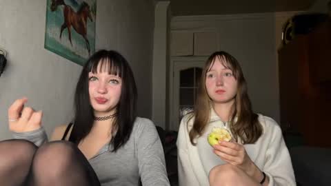 Snapshot of michelle_neely chatting on September 15, 2:39 pm michelle_neely online show from September 15, 2:39 pm