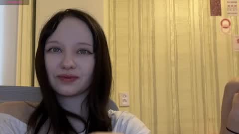 michelle_neely online show from December 3, 7:05 am