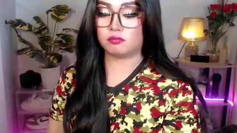 Michelle online show from December 15, 4:22 pm