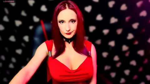 Snapshot of michelleevie chatting on April 5, 9:45 pm Agatha online show from April 5, 9:45 pm