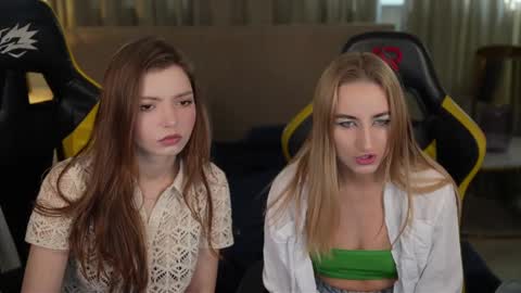 Snapshot of michelleinlove4u chatting on February 17, 11:34 am Michelle online show from February 17, 11:34 am