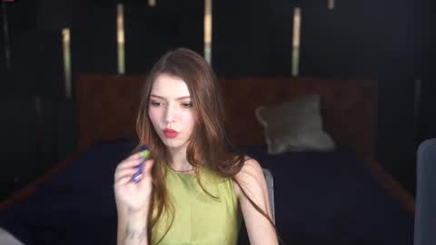 Snapshot of michelleinlove4u chatting on March 3, 11:44 am Michelle online show from March 3, 11:44 am