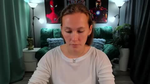 MichelleOrtis online show from November 25, 12:05 pm