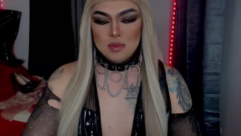 Michelle online show from January 8, 6:32 pm