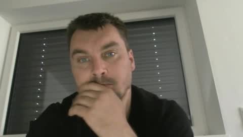 michl_2022 online show from May 31, 2:13 pm