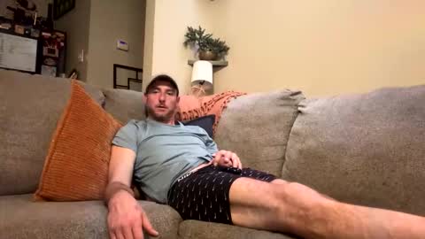 Snapshot of michmaltime chatting on February 28, 5:19 am michmaltime online show from February 28, 5:19 am