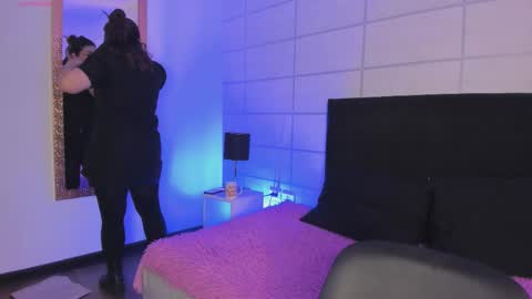 michonne_09 online show from January 17, 10:46 pm