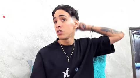 Snapshot of mick_lollipopp chatting on February 21, 7:37 pm mick_lollipopp online show from February 21, 7:37 pm