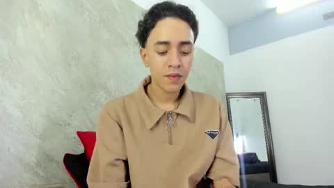 mick_lollipopp online show from May 6, 8:03 pm