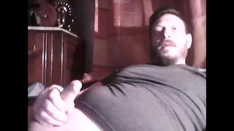 Snapshot of mickael236 chatting on December 26, 5:37 am mickael236 online show from December 26, 5:37 am