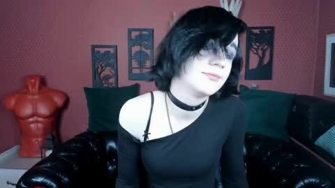 Micke online show from April 21, 9:04 am