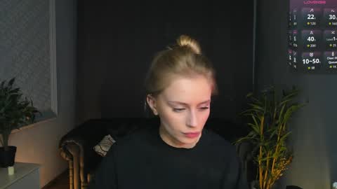 Micky online show from April 8, 8:09 pm