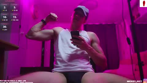 Mickey online show from October 6, 1:52 pm