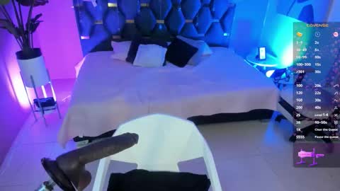 Micki online show from December 17, 11:16 am